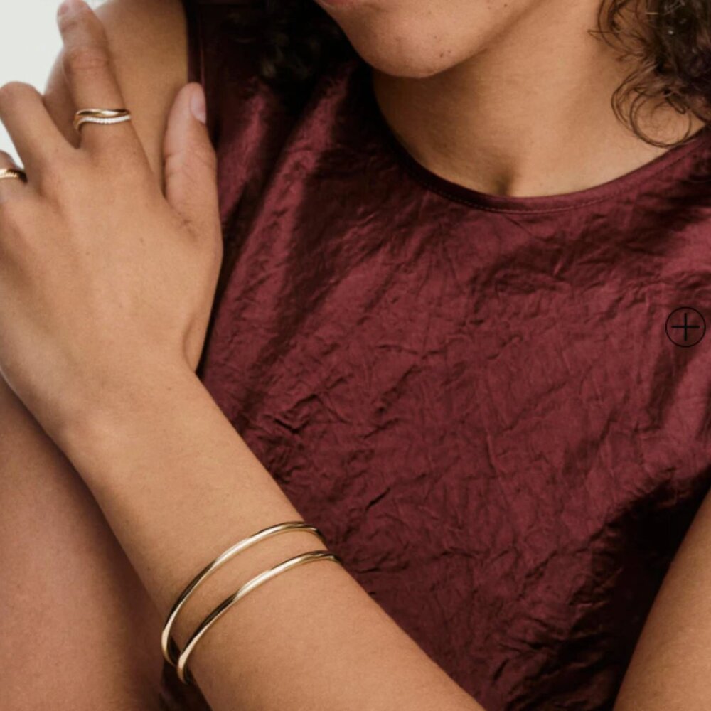 Mejuri Bold Bangle - Picture 3 of 6